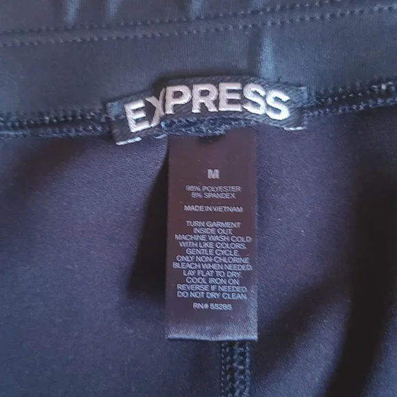 M Express Leggings - Picture 4 of 7
